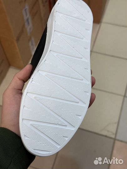 Кроссовки из натуральной кожи мужские 40-45