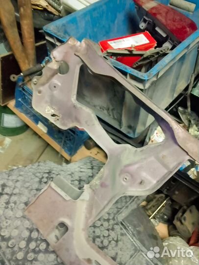 Панель передняя Nissan Primera P11