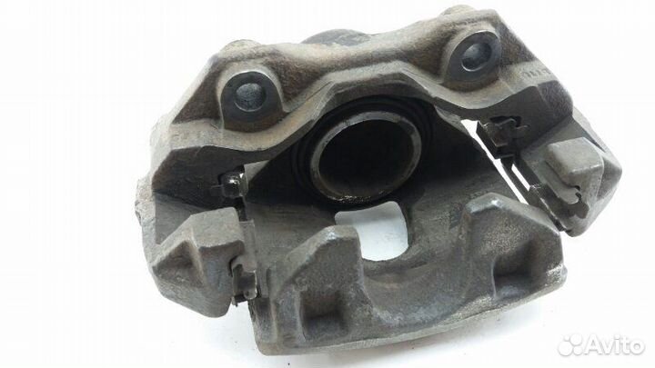 Суппорт передний правый Volkswagen Polo 612 cwvb