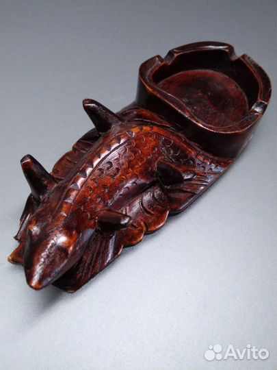 Пепельница деревянная резная ящерица Азия