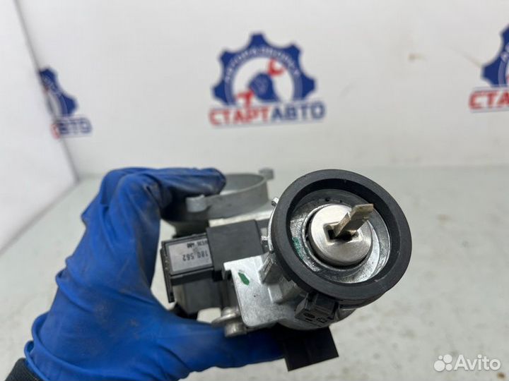 Замок зажигания Opel Corsa D A14XER 2011