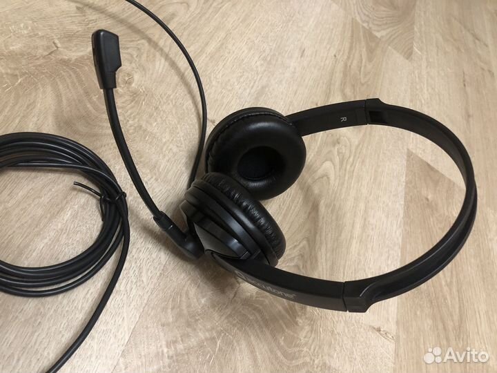 Accutone наушники ub 101