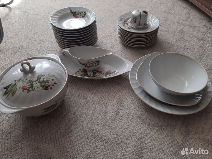 Набор столовой посуды