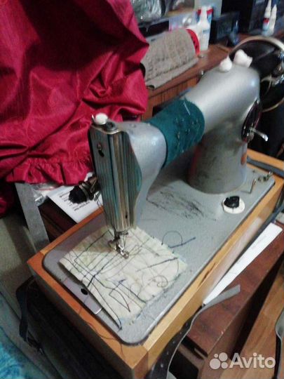 Швейная машина подольскшвейнмаш