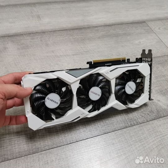 GeForce RTX 2060 super gaming OC 3X white 8GB