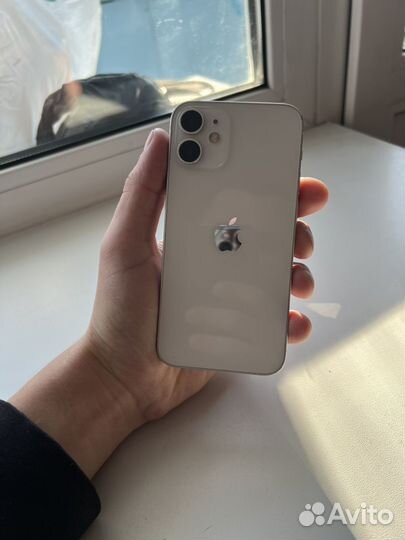 iPhone 12 mini, 64 ГБ