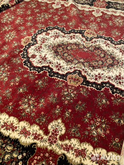 Ковер шерстяной