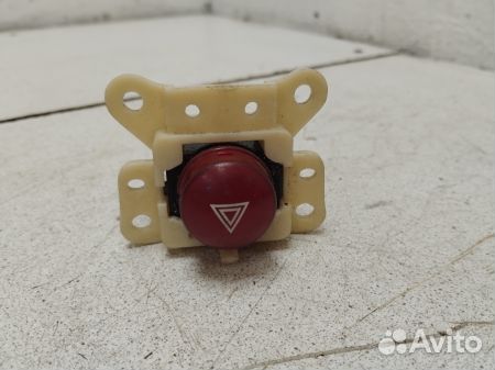 Кнопка аварийной сигнализации