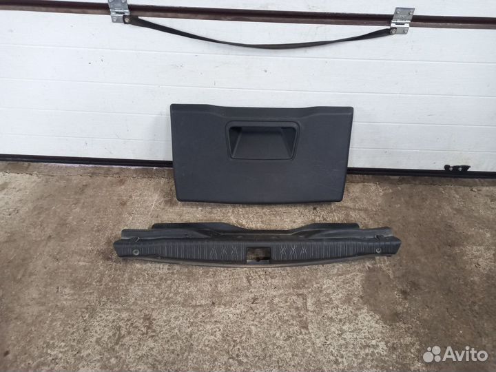 Обшивка крышки багажника ваз (LADA) xray I (2015—2