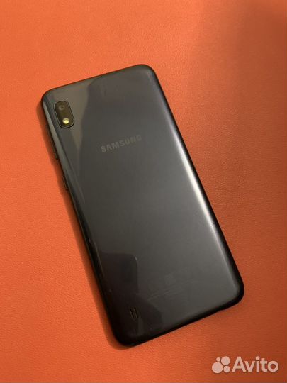 Samsung Galaxy A10, 2/32 ГБ