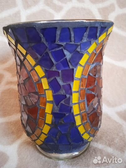 Вазы из цветного стекла