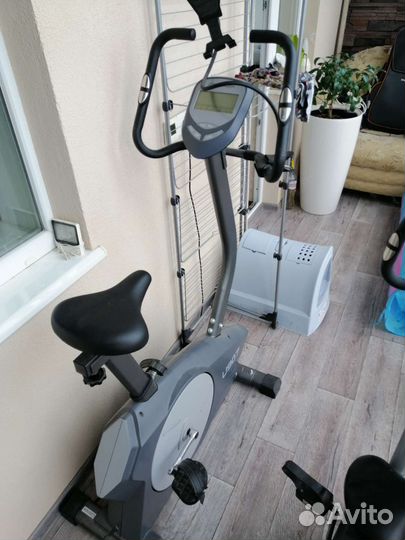 Велотренажер Carbon Fitness U907