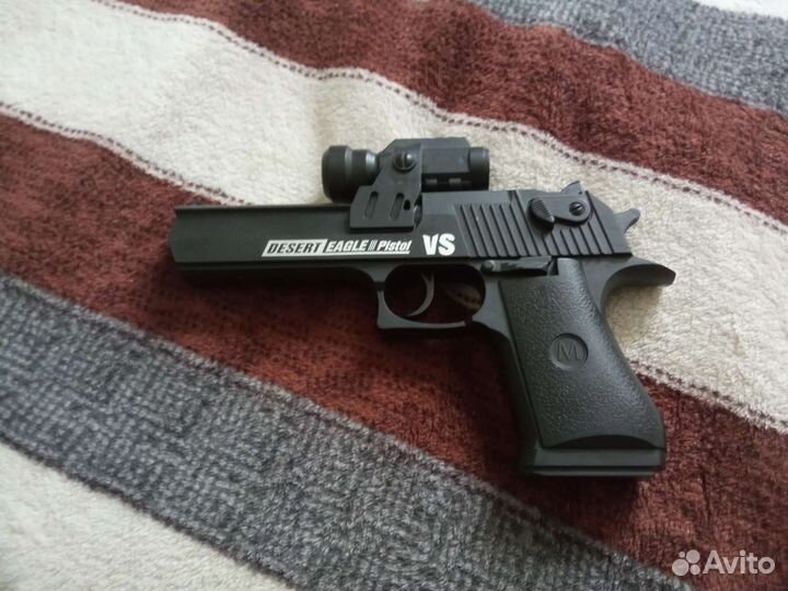 Пистолет самовзводный стреляет орбизами