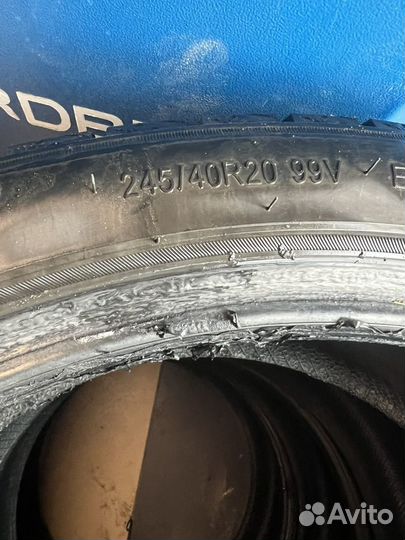 Triangle Snowlink TWT02 245/40 R20