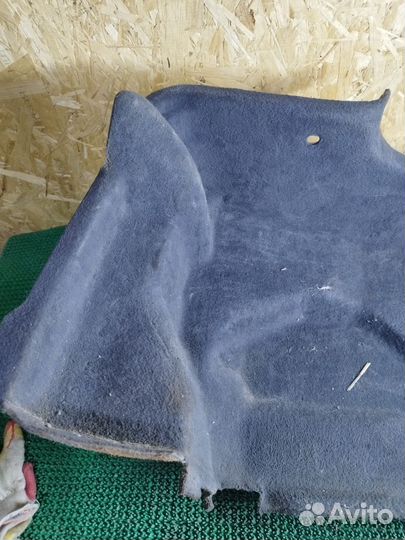 Обшивка багажника правая мерседес w220 S-klass