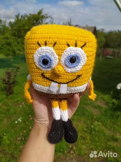 Игрушка вязанная своими руками Губка Боб