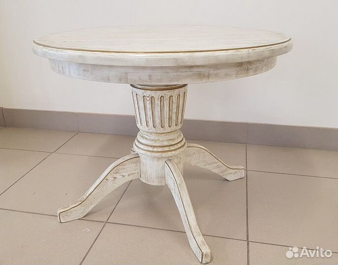 Стол обеденный