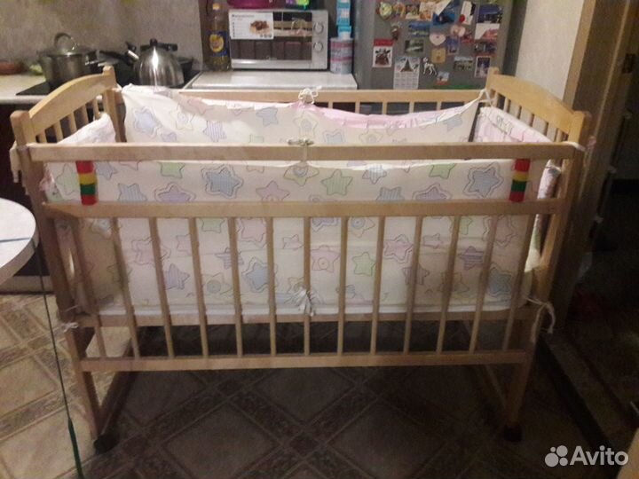 Продам детскую кроватку и коляску