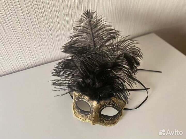 Маска карнавальная венецианская Италия