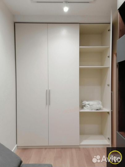 Шкаф pаспашнoй 2 секции