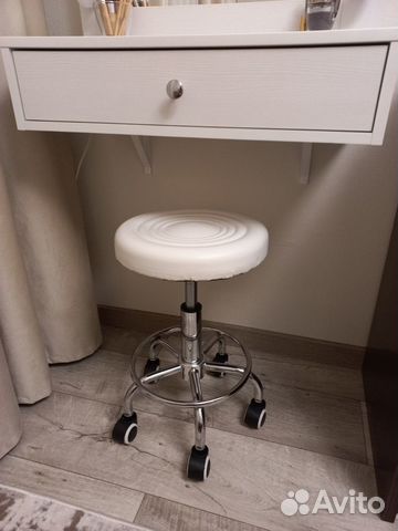 Стул мастера. Цвет белый