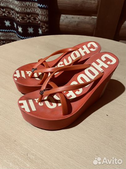 Босоножки женские