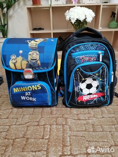 Рюкзак школьный