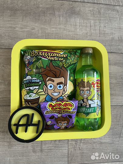 Подарочный набор (пенобокс) Влад А4