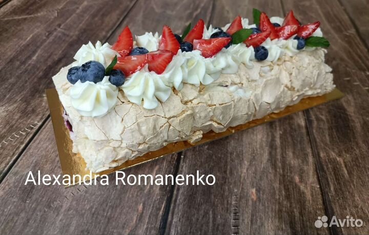 Меренговый рулет, выпечка, торты