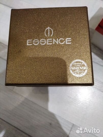 Часы essence