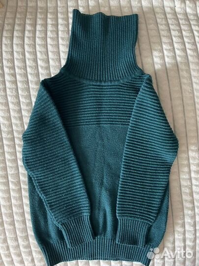 Свитер