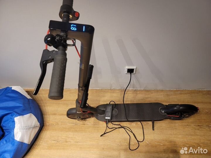 Электросамокат Xiaomi Мija M365 Рrо