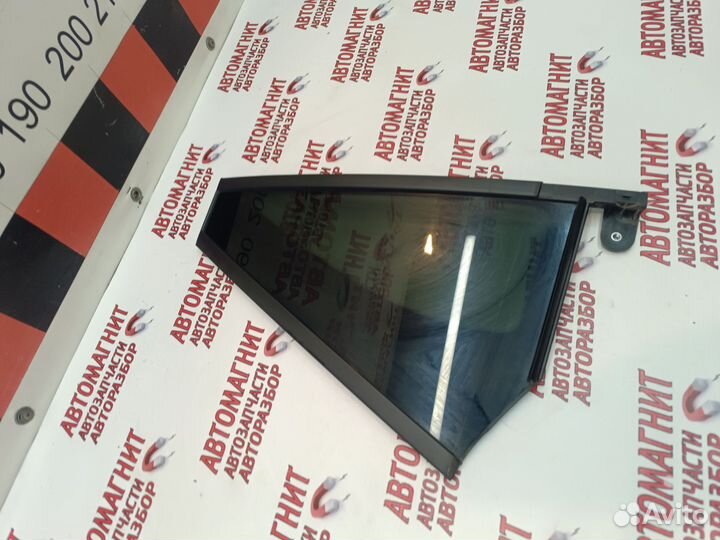 Форточка двери задняя правая Geely Monjaro