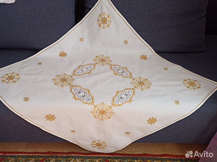 Круглая Скатерть вязаная с вышивкой винтаж