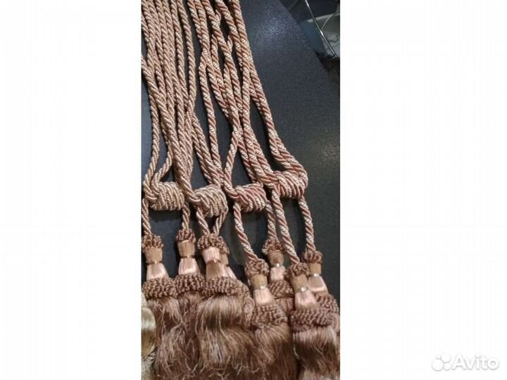 Подхваты для штор, Испания