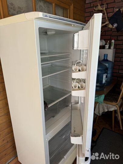Продаю холодильник atlant двухкамерный