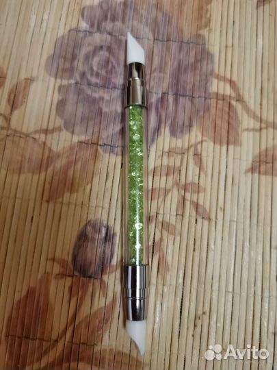 Кисти для маникюра