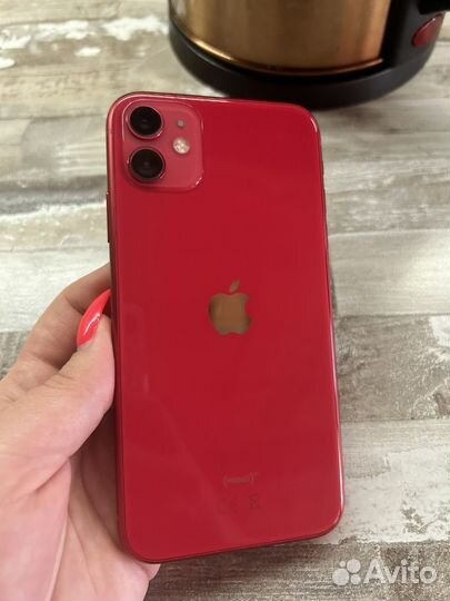 iPhone 11, 64 ГБ