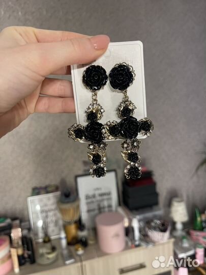 Серьги кресты с розами