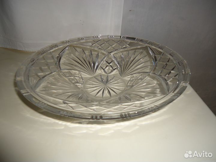 Различные вазы, конфетницы. Хрустальные также