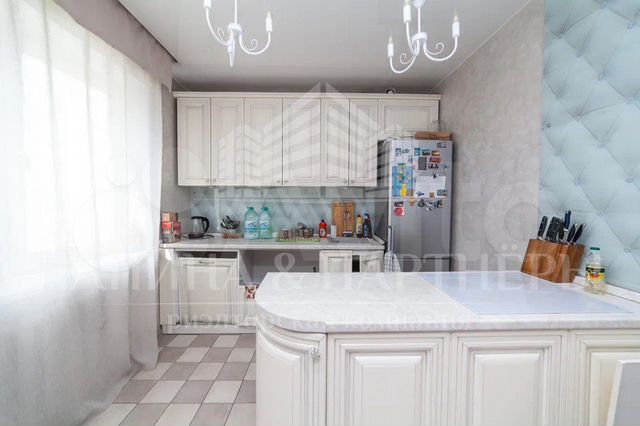 4-к. квартира, 116 м², 3/10 эт.