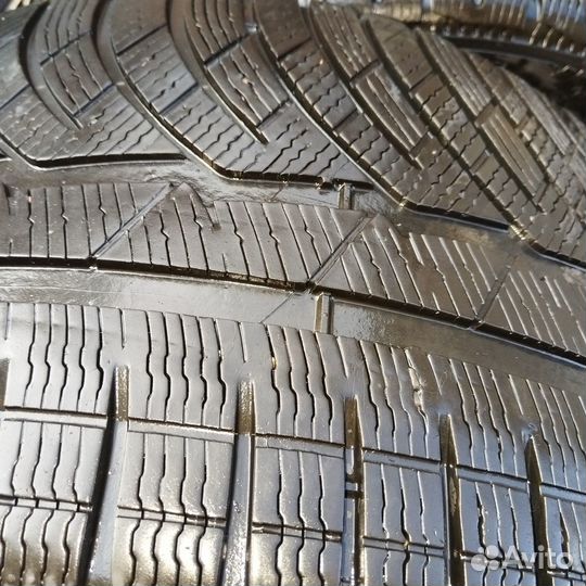 Michelin Pilot Alpin 225/40 R18 и 255/35 R18 92V