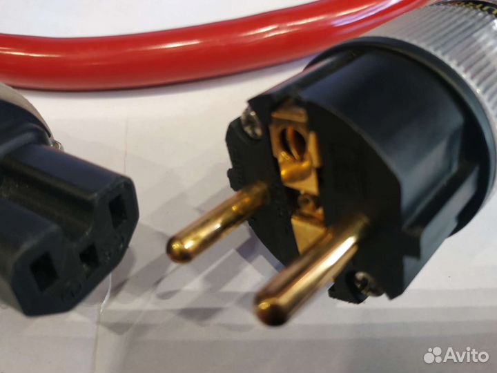 Кабель сетевой DH Labs Red Wave