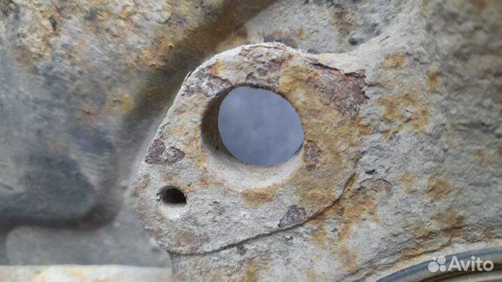 Кулак поворотный передний правый Great Wall Safe