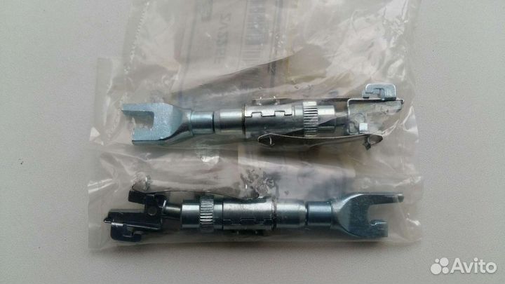 Механизм развода тормозных колодок Форд Фокус 2