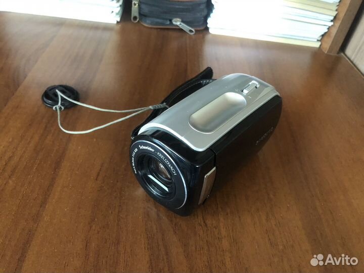 Видеокамера Samsung VP-MX10A