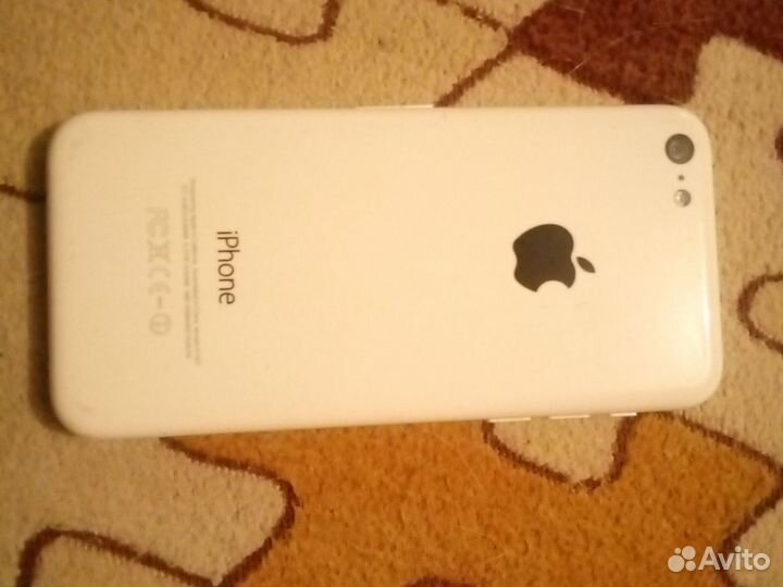 iPhone 5C, 8 ГБ