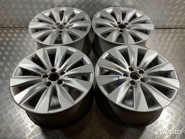 Комплект литых дисков R18x8.5 5x112