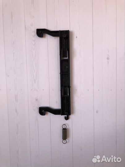 Крючок для микроволновки Samsung DE64-40006