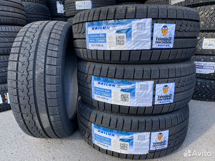 Sailun Ice Blazer Arctic EVO 225/45 R18